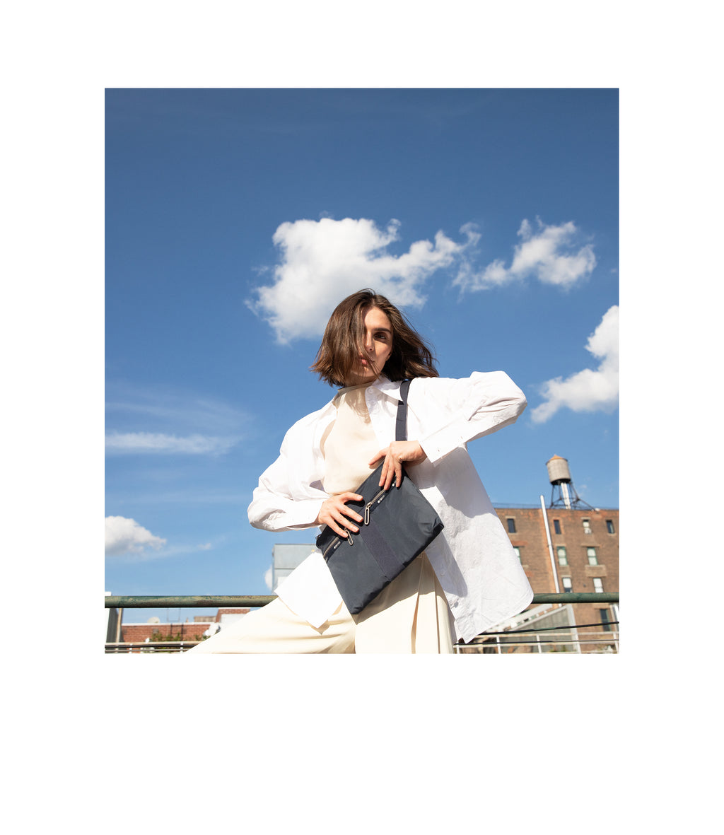 Pouch Crossbody - 25036757827632