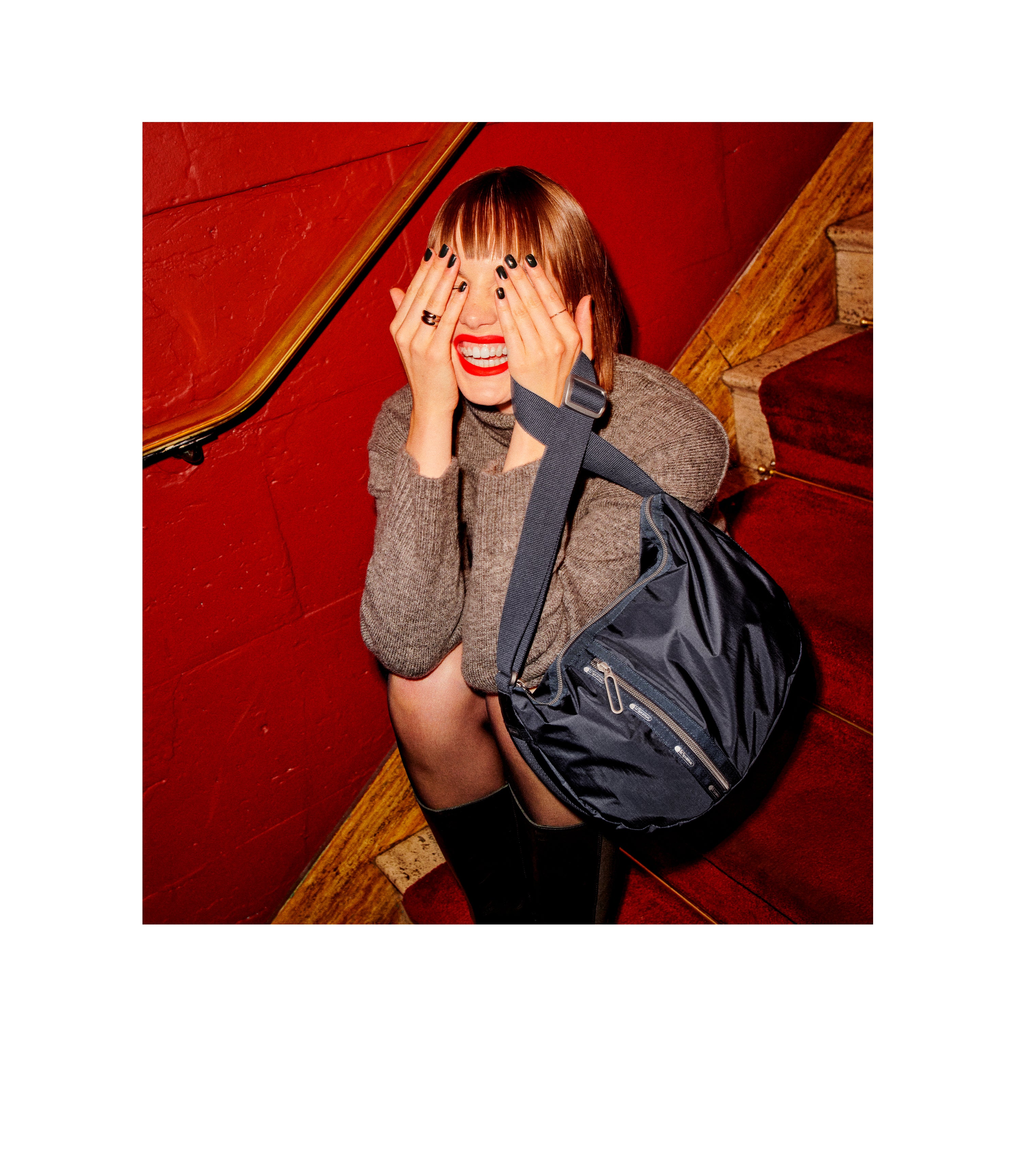 【18％OFF】 Blue Dark Essential LeSportsac | Sling Small バッグ