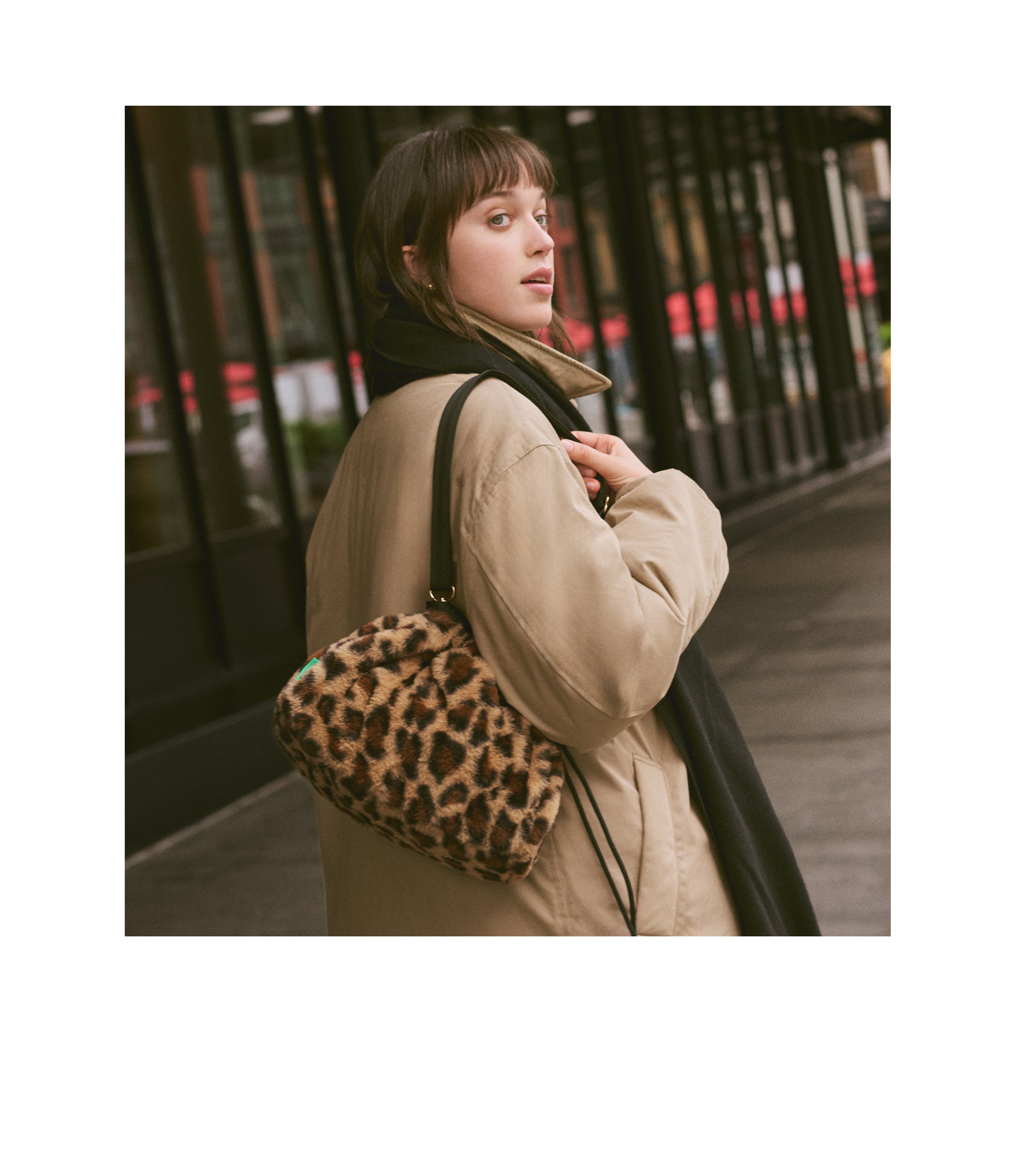 Fur Drawstring Tote - Leopard Fluffy Fur – LeSportsac