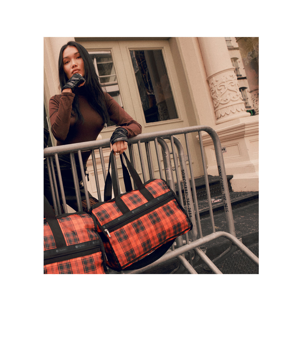 Deluxe Medium Weekender - 24883860963376