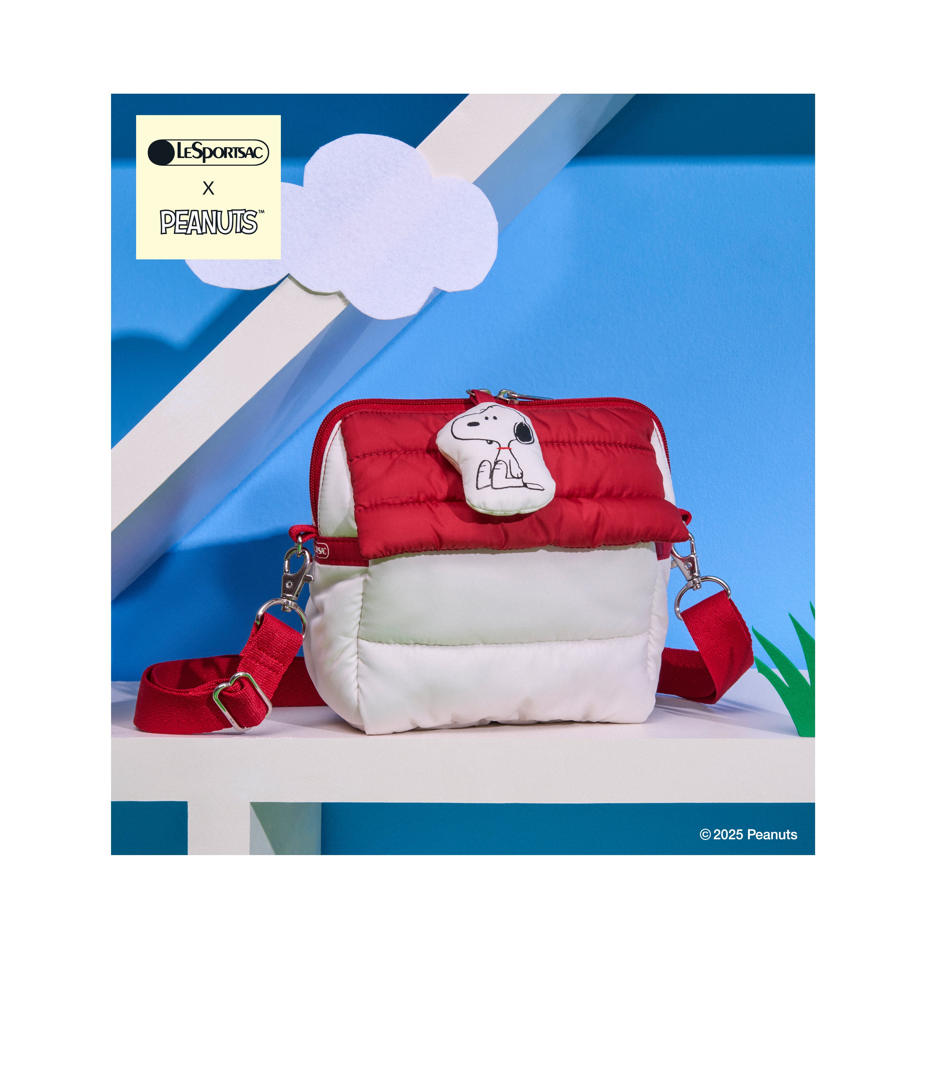 Snoopy Doghouse Bag - Home Sweet Snoopy – LeSportsac